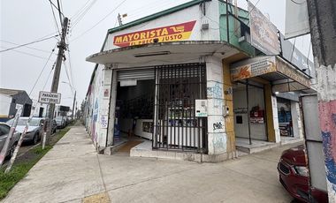 Local Comercial en Arriendo en camilo Henriquez 769, Curico