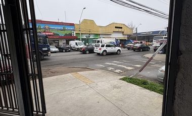 Local Comercial en Arriendo en camilo Henriquez 769, Curico