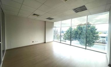 Oficina en Arriendo en Venta Oficina 45m² Las Condes La Dehesa