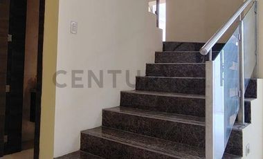 Casa en venta en Montecristi - Hermosa y Hogareña