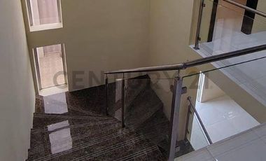 Casa en venta en Montecristi - Hermosa y Hogareña