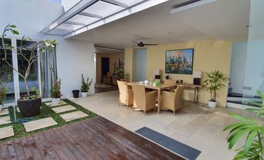 VILLA READY UNIT WITH POOL SIAP HUNI KAWASAN STARTEGIS NUSA DUA