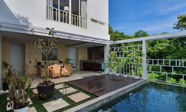 VILLA READY UNIT WITH POOL SIAP HUNI KAWASAN STARTEGIS NUSA DUA