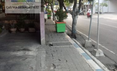 Rumah strategis tengah kota nganjuk jawa timur