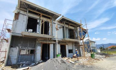 Rumah Villa 3 Lantai 2 Menit Alun Alun Batu View Indah Furnished