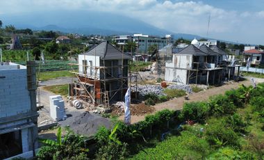 Rumah Villa 3 Lantai 2 Menit Alun Alun Batu View Indah Furnished