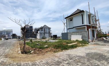 Rumah Villa 3 Lantai 2 Menit Alun Alun Batu View Indah Furnished
