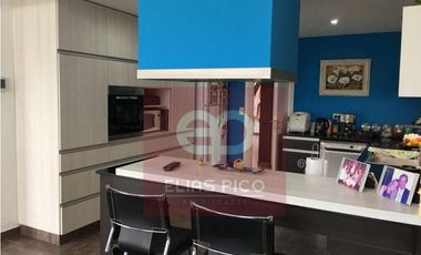EXCELENTE CASA CON GRAN PARQUE Y PILETA CUBIERTA