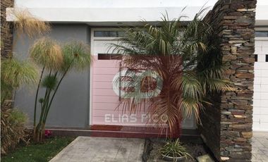 EXCELENTE CASA CON GRAN PARQUE Y PILETA CUBIERTA