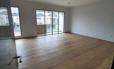 Sewa rumah golf island PIK 8x20 Palm Full Bangunan Pantai Indah Kapuk