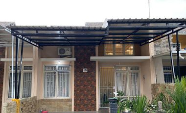 Dijual Cepat Rumah Siap Huni, Full Furnish di Mutiara Gading 2 - MKS