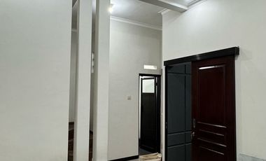 Rumah 2 Lantai Ready Siap Huni dekat Kampus Malang