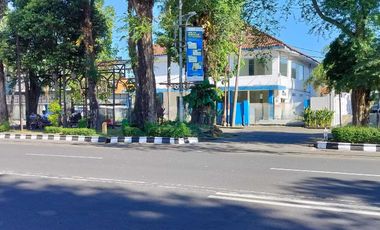 Ruang usaha kantor jl Slamet Riyadi solo dijual cepat