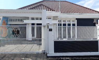 Dijual Guest House dekat GOR Padjajaran ,  langsung panen