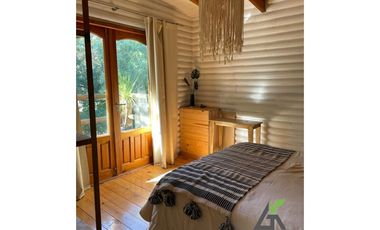 Casa TRONCOS + 2 Deptos