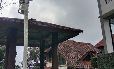 DIJUAL VILLA FULL FURNISH GRAND WIZZ TRAWAS - MOJOKERTO