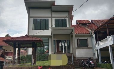 DIJUAL VILLA FULL FURNISH GRAND WIZZ TRAWAS - MOJOKERTO