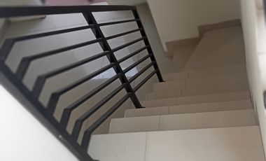 Rumah 2 lantai dekat stasiun jurang mangu