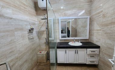 Rumah Mewah Paulan Colomadu Semi Furnish dan Kolam Renang (ED)