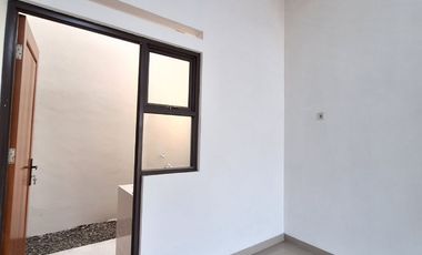 Rumah Dijual Cluster  Bakti Jaya KPR strategis nego