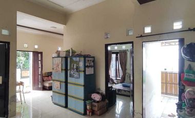 Rumah siap huni area jl. Kabupten Trihanggo dlm ringroad