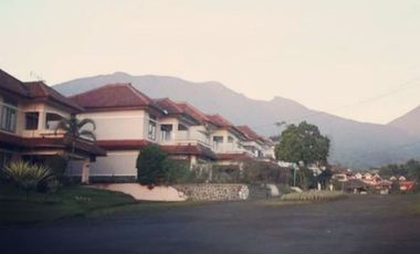 Villa + Kolam Renang