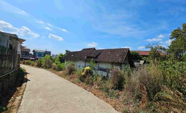 heritage building Di Jalan Raya Tampingan, Boja, Kendal