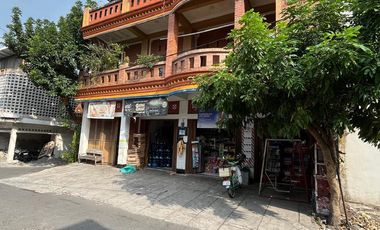 RUANG USAHA BESERTA USAHANYA DAN TEMPAT TINGGAL STRATEGIS DI CONCAT