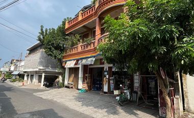 RUANG USAHA BESERTA USAHANYA DAN TEMPAT TINGGAL STRATEGIS DI CONCAT