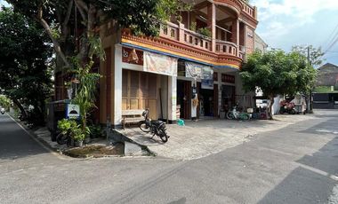 RUANG USAHA BESERTA USAHANYA DAN TEMPAT TINGGAL STRATEGIS DI CONCAT