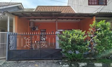 Disewakan Rumah di Babatan Pratama Sudah Renov Wiyung dkt Pakuwon