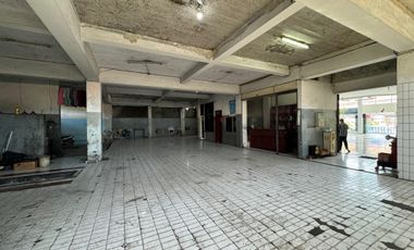 DI SEWAKAN / JUAL EX SHOWROOM DI PUSAT KOTA SEMARANG