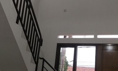 Dijual Rumah Dekat Tol Desari Sawangan - Stasiun KRL Depok Baru, Depok