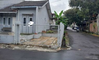 Rumah HOEK 890JT BSD CIATER SERPONG VILLA DAGO TOLL