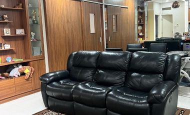 DISEWAKAN RUMAH SIAP HUNI 2 LANTAI DI RAFLESS HILL CIBUBUR