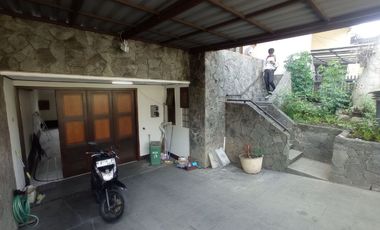 Dijual Cepat Murah Rumah LUX 3 Lantai Di Komplek Elite Setra Duta