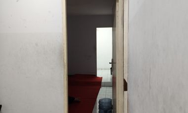 Dijual rumah Mesin Uang di pinggir jalan , dekat Galaxi, Bekasi