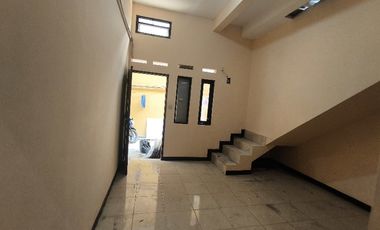Disewakan Rumah Jamika di Pusat Kota dekat Mall Citylink