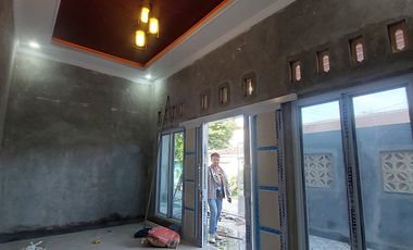 Rumah Baru Mewah Modern Hook Strategis di Karangasem Solo