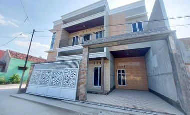 Rumah Baru Mewah Modern Hook Strategis di Karangasem Solo