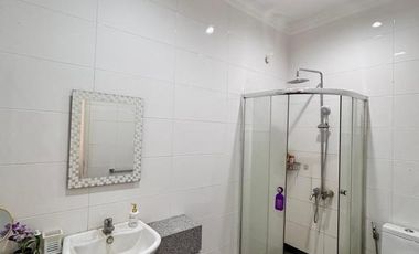 Rumah Mewah Modern Tropis di Perumahan Elit Fajar Indah Solo