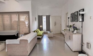 Rumah Mewah Modern Tropis di Perumahan Elit Fajar Indah Solo