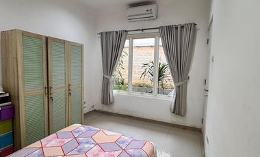 Rumah Mewah Modern Tropis di Perumahan Elit Fajar Indah Solo