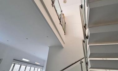 Rumah Mewah Modern Tropis di Perumahan Elit Fajar Indah Solo