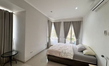 Rumah Mewah Modern Tropis di Perumahan Elit Fajar Indah Solo