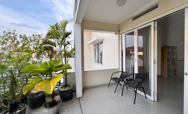 Rumah Mewah Modern Tropis di Perumahan Elit Fajar Indah Solo