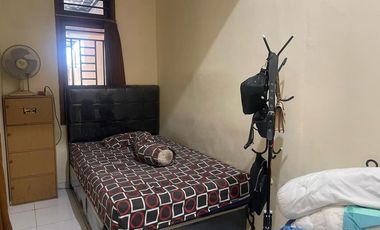 Rumah Hook Luas di Banyuanyar, Kawasan Elit Solo