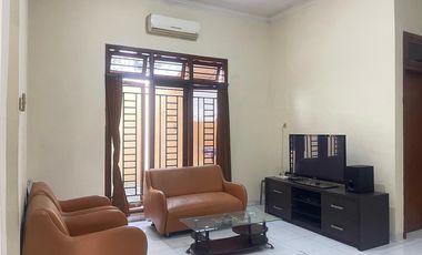 Rumah Hook Luas di Banyuanyar, Kawasan Elit Solo