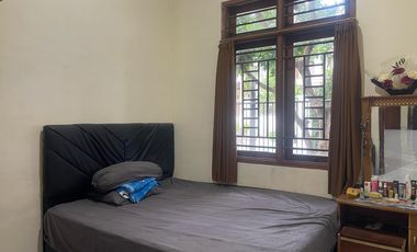 Rumah Hook Luas di Banyuanyar, Kawasan Elit Solo