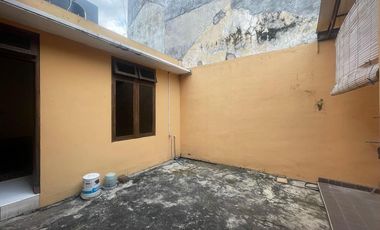 Rumah Hook Luas di Banyuanyar, Kawasan Elit Solo